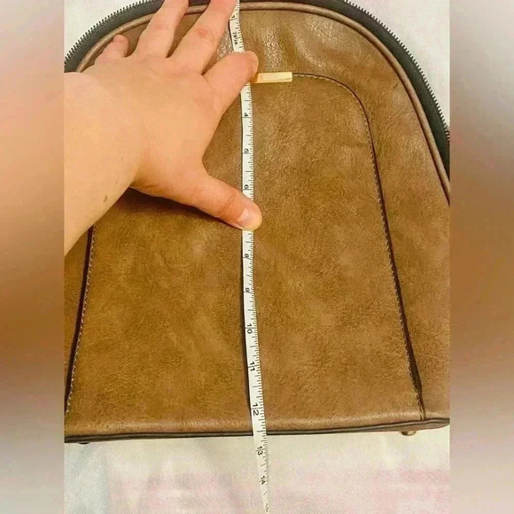 Vintage Backpack  🎒 in perfect condition (outside) - Picture 10 of 12